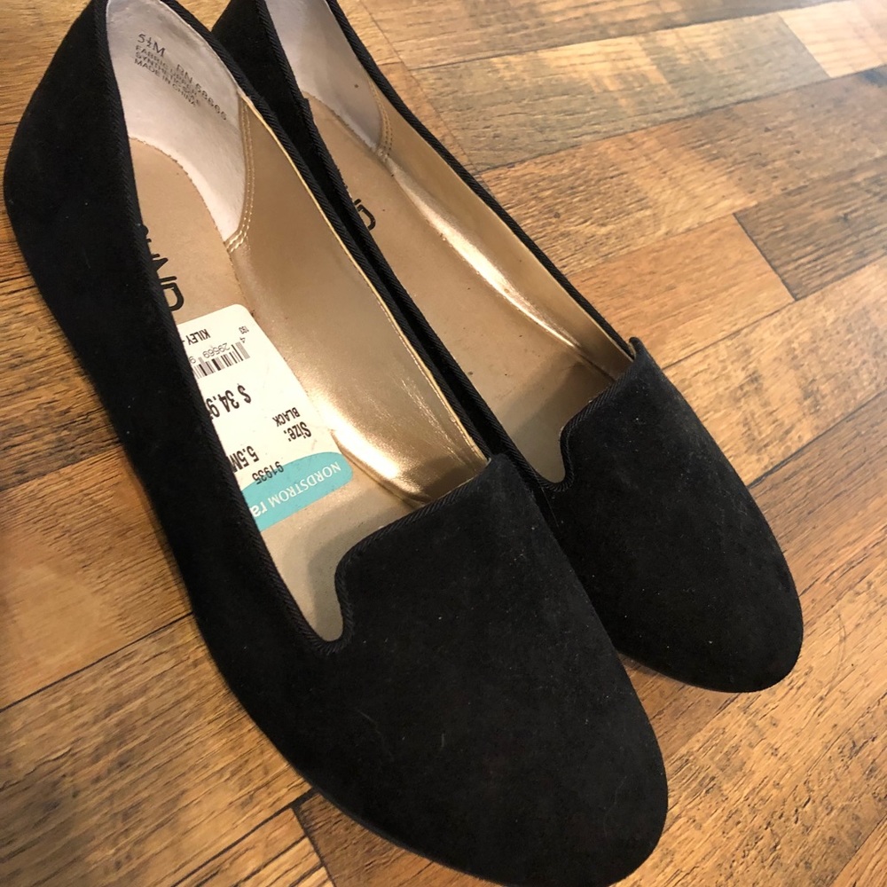 Black flats